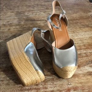 Silver wedges